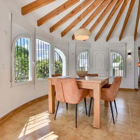 Villa Guzman - Limon Calp